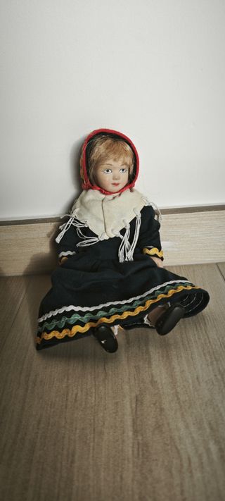 Bambola Porcellana Costume Tradizionale Folk