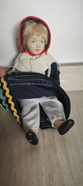 Bambola Porcellana Costume Tradizionale Folk