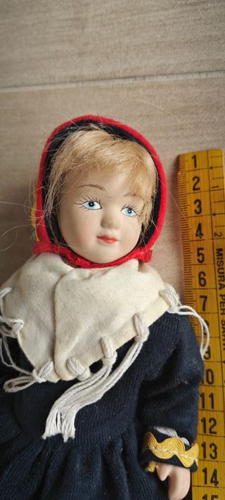 Bambola Porcellana Costume Tradizionale Folk