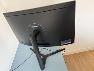 Monitor Samsung C27FG73FQU Curvo 27