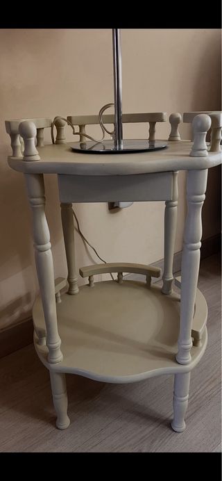 Mesa auxiliar redonda beige