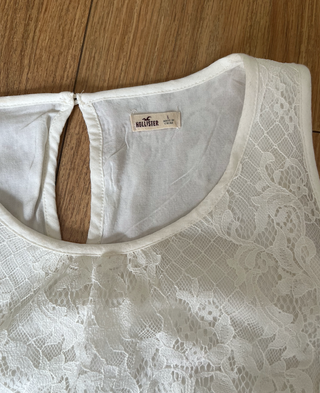 Blusa Camiseta Hollister encaje blanca manga larga