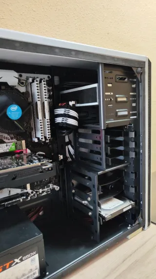 Ordenador Gaming MSI Negro/Blanco