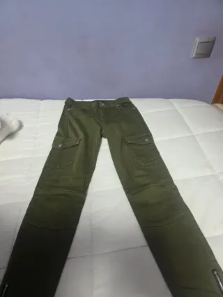 Pantalones Bershka Pitillo Verdes Talla 34