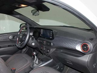 Hyundai i10 2025