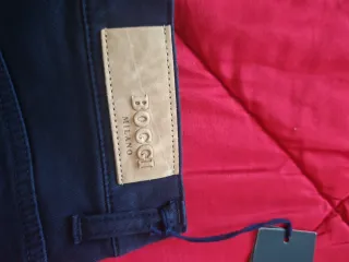 Pantaloni uomo Boggi Milano blu. Mai usati
