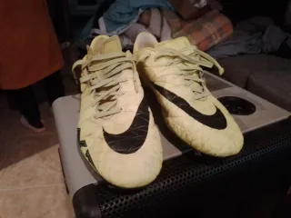 Botas de fútbol Nike amarillas n°47