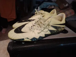 Botas de fútbol Nike amarillas n°47