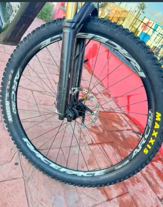 Bici Enduro Rocky Mountain Eléctrica