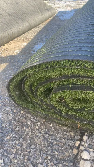 Césped artificial enrollado