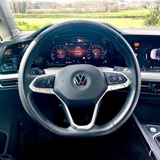 Volkswagen Golf Mk8 1.0 TSI 110cv (Nov2020)