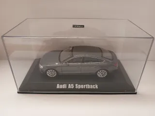 Maqueta Audi A5 Sportback escala 1/43 Norev