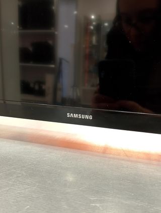 TV SAMSUNG UE32J4500 32" + MANDO