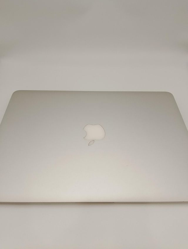MACBOOK AIR 6 OS X 4GB 120GB i5 + CARGADOR