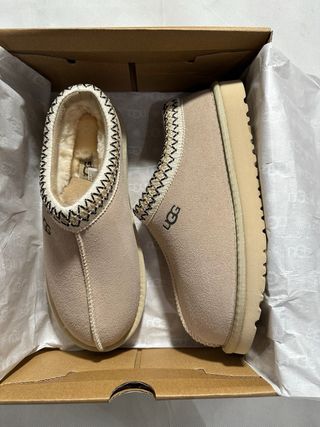 UGG Tasman Beige Talla 38