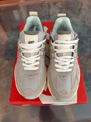 Nike V2K Run Beige/Gris