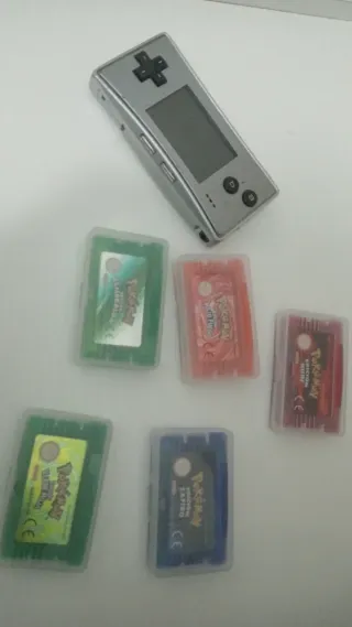 Nintendo Game Boy Micro Plata + Juegos Pokémon