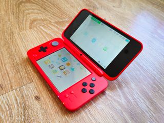 Nintendo 2DS XL (Edición Pokeball)