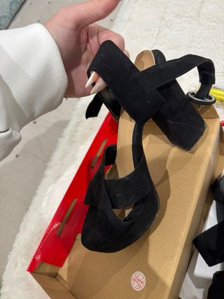 Tacones plataforma negros