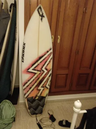 Tabla de surf con funda