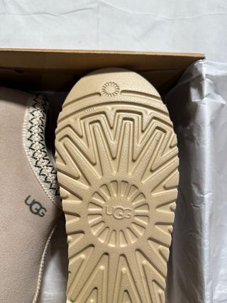 UGG Tasman Beige Talla 39