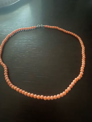 Collana perline rosa intenso