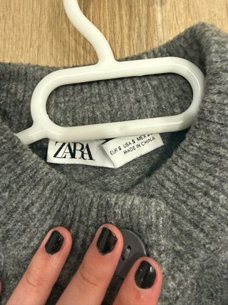 Chaqueta punto gris crop botones Zara