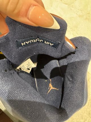 Zapatillas Jordan Azul y Dorado