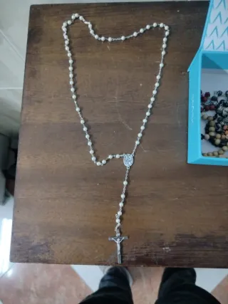 Rosario de plata y perlas