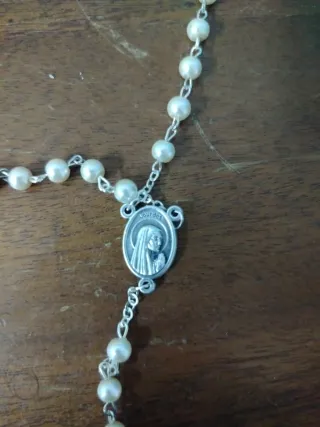 Rosario de plata y perlas