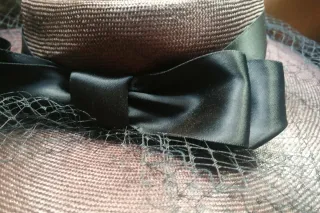 Sombrero de ala para fiestas y eventos