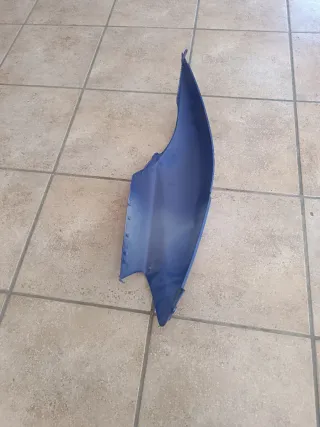 Aleta derecha Yamaha Jog R/RR Azul