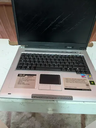 Laptop computer PC portatile Asus Z9200VC Da Testa