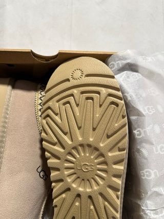 UGG Tasman Beige Talla 40