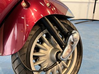 Aprilia Habana 50cc Scooter Rojo