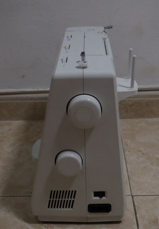 Máquina de coser SilverCrest