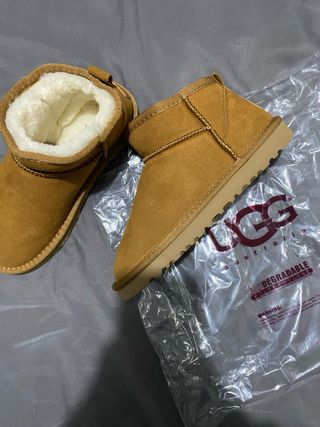 Botas UGG Castanhas Tamanho 38