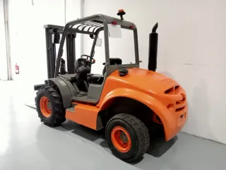 Carretilla elevadora Ausa 4x4