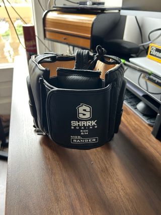 Casco Boxeo Shark con Barra