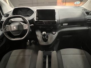 Peugeot Partner 2021