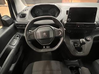 Peugeot Partner 2021