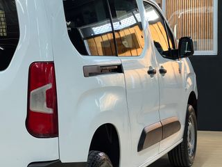 Peugeot Partner 2021