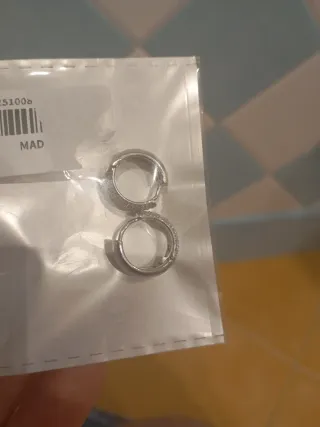 Pendiente aro con diamantes