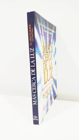 LIBRO MAS CERCA DE LA LUZ