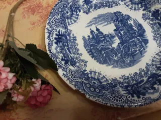 Plato Cartuja de Sevilla Antiguo Azul y Blanco