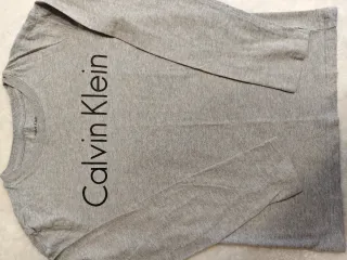 Camiseta Calvin Klein niño T.10/12 gris