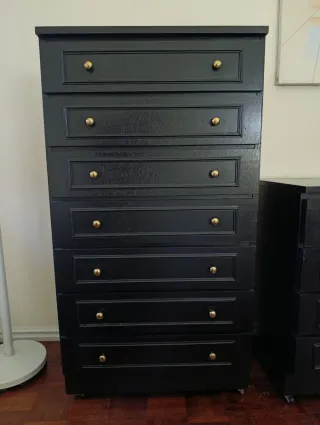 Camiseiro de madeira preto