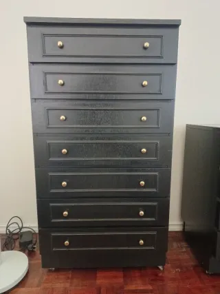 Camiseiro de madeira preto