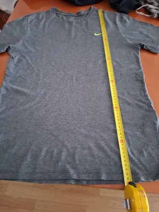 Camiseta Nike Talla M Chico