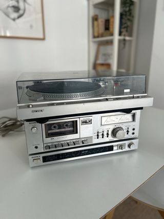 Sony Tocadiscos PS-T25 y Radio Cassette TC-K35M